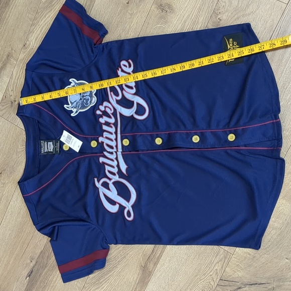 DUNGEONS AND DRAGONS BALDURS GATE 3 JERSEY ASTARION D&D Men's Size Medium NWT - Picture 7 of 9